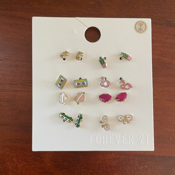 Bundle 3 for $12.  Forever 21 8 pairs of stud earrings - Picture 1 of 3